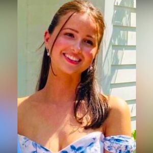 Meet your Posher, Vivian